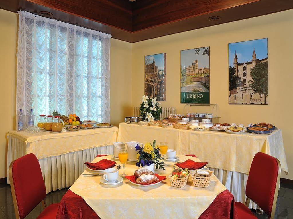 Hotel&Residence Dei Duchi Urbino Buitenkant foto